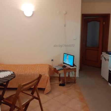 Private Studio Intsaraki - Sveti Vlas Eksteriør billede