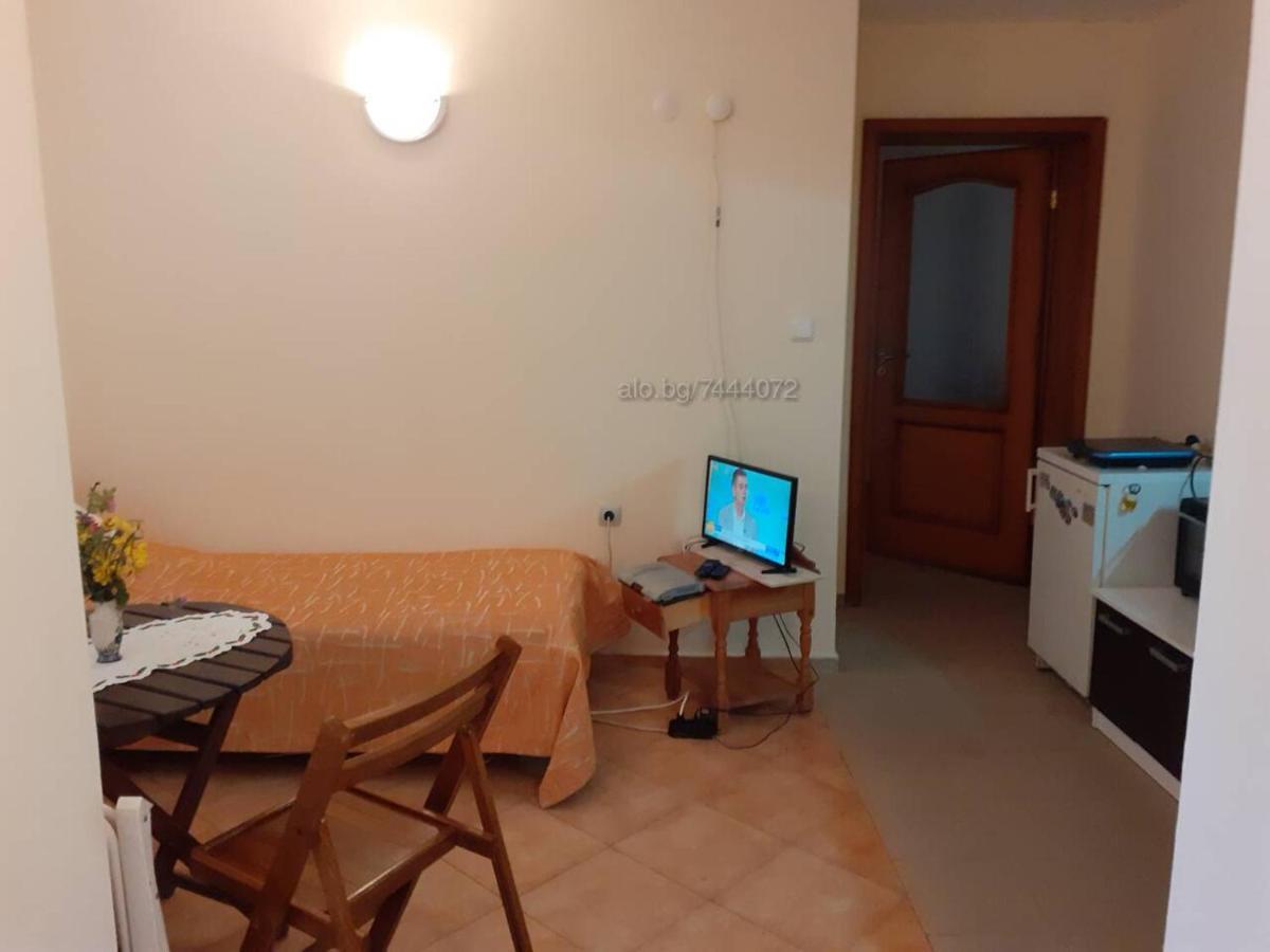 Private Studio Intsaraki - Sveti Vlas Eksteriør billede